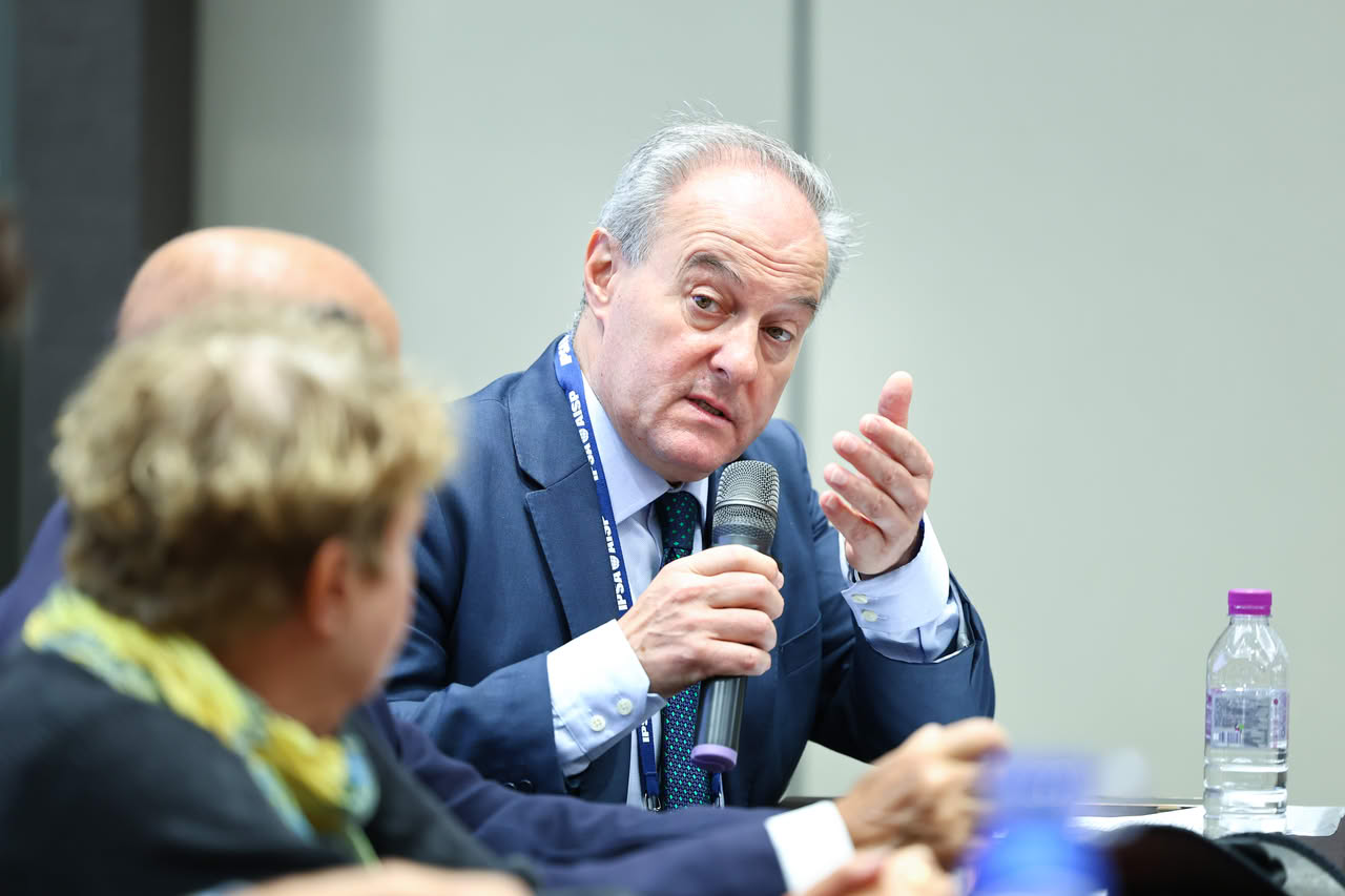 IPSA President Pablo Oñate.
