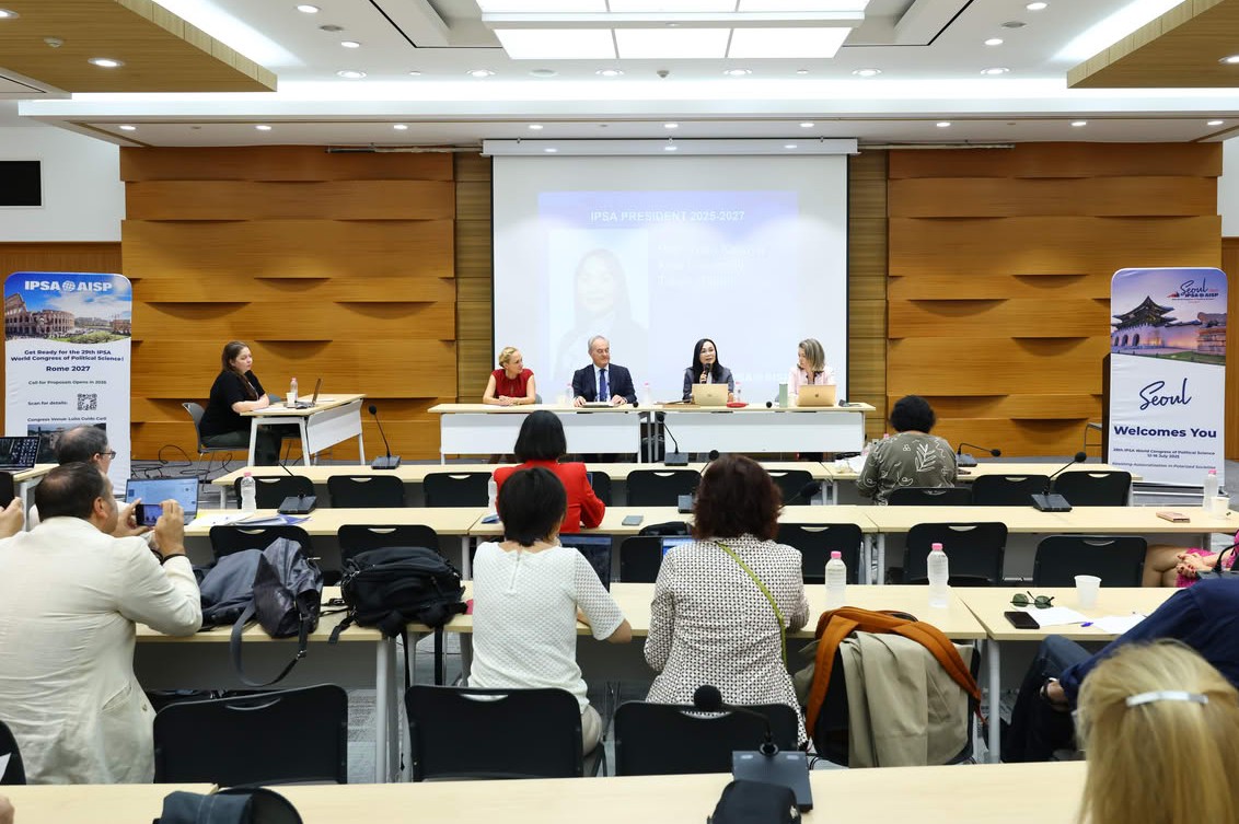 IPSA President Yuko Kasuya speaking at the IPSA Council meeting on 15 July.
