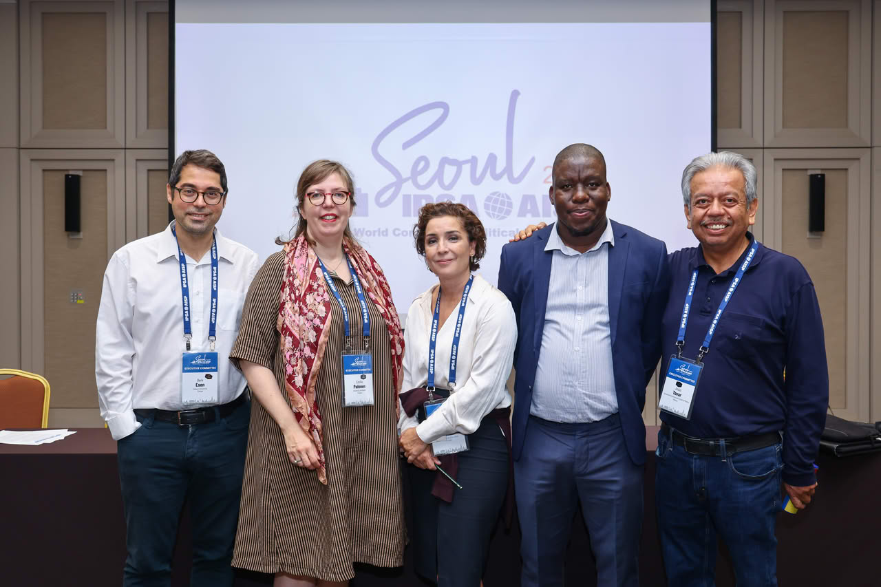 Photo (left to right): Berk Esen, Emilia Palonen, Madalena Meyer Resende, Kgothatso Shai and Jesús Tovar.
