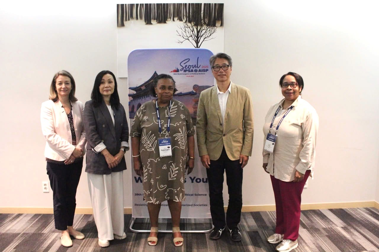 Photo&nbsp;(left to right): IPSA Executive Director Kim Fontaine-Skronski, IPSA President Yuko Kasuya, IPSA Past President Dianne Pinderhughes, APSA President Taeku Lee, and APSA Executive Director Kimberly A. Mealy.

